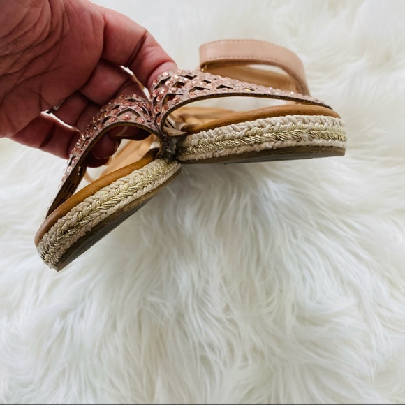 Girl’s Sandals - Picture 2 of 6